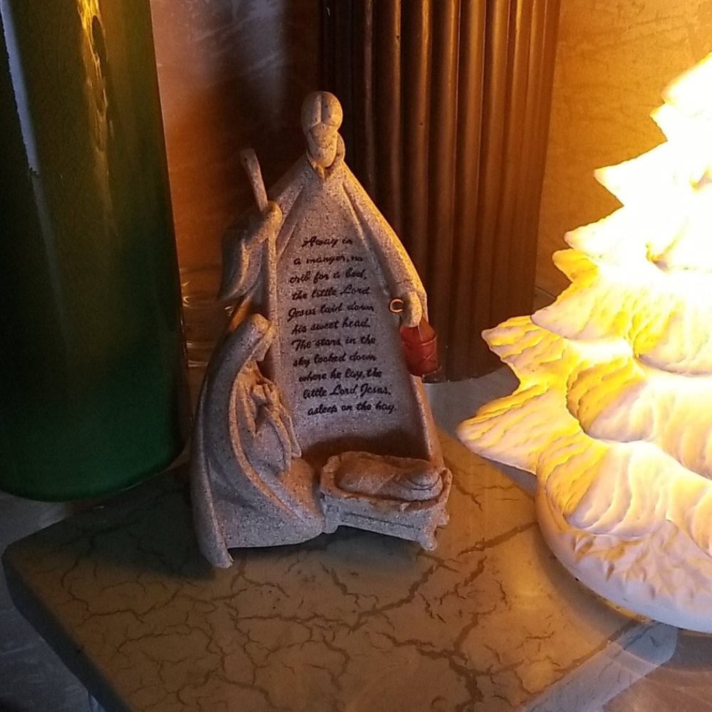 Nativity with LED light - Picture 2 of 10